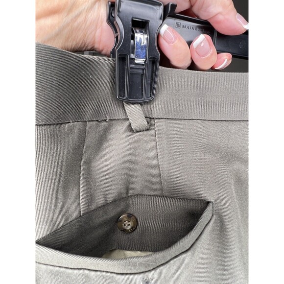 Dockers Pants Mens 33 x 30 Brown Green Pleated Front Premium Relaxed Fit - Picture 6 of 13